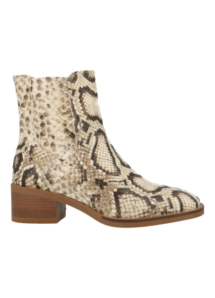 Piedi Nudi Zuma 05.05