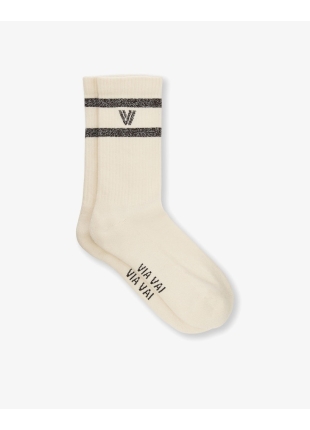 Via Vai 61102 lauren kenna